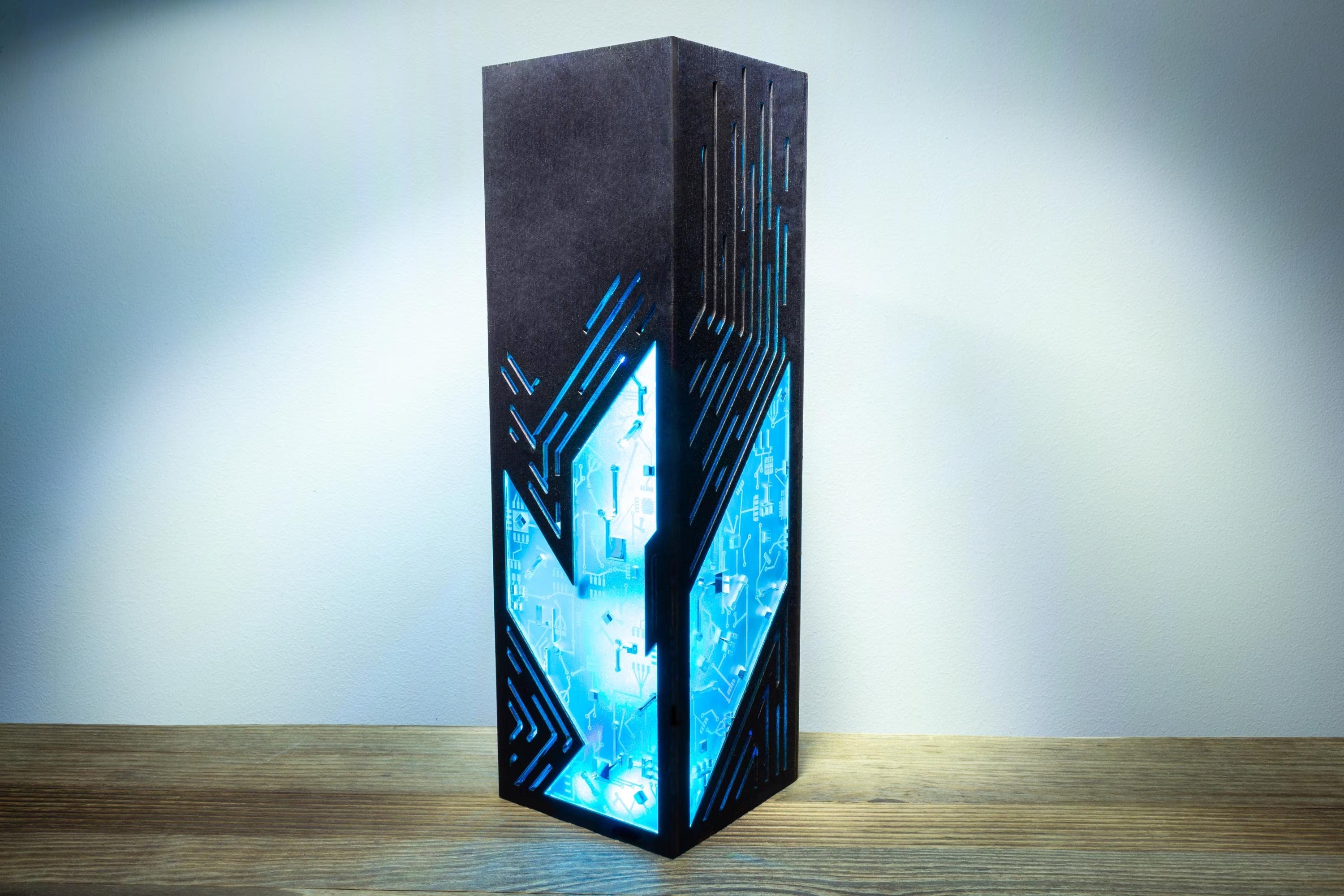 Cyberpunk Circuit Board LED Lamp – RGB Futuristic Night Light Decor