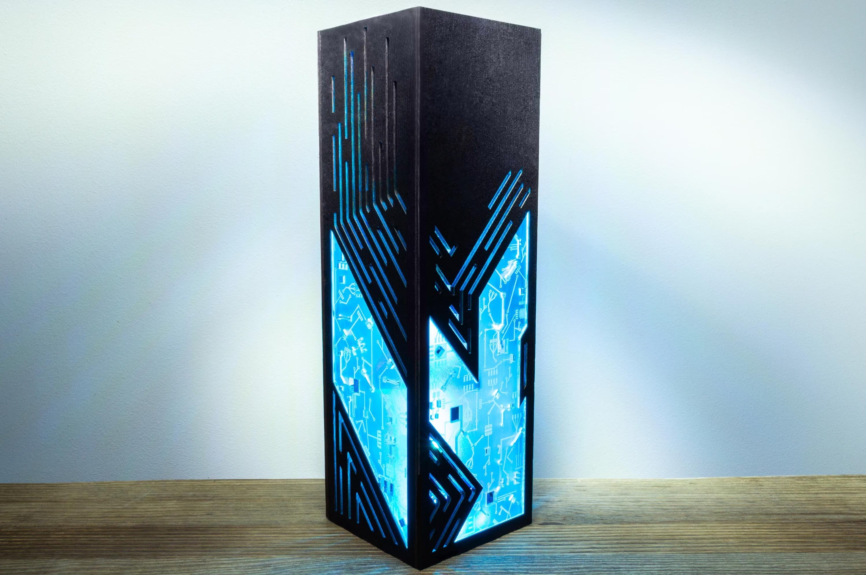 Cyberpunk Circuit Board LED Lamp – RGB Futuristic Night Light Decor