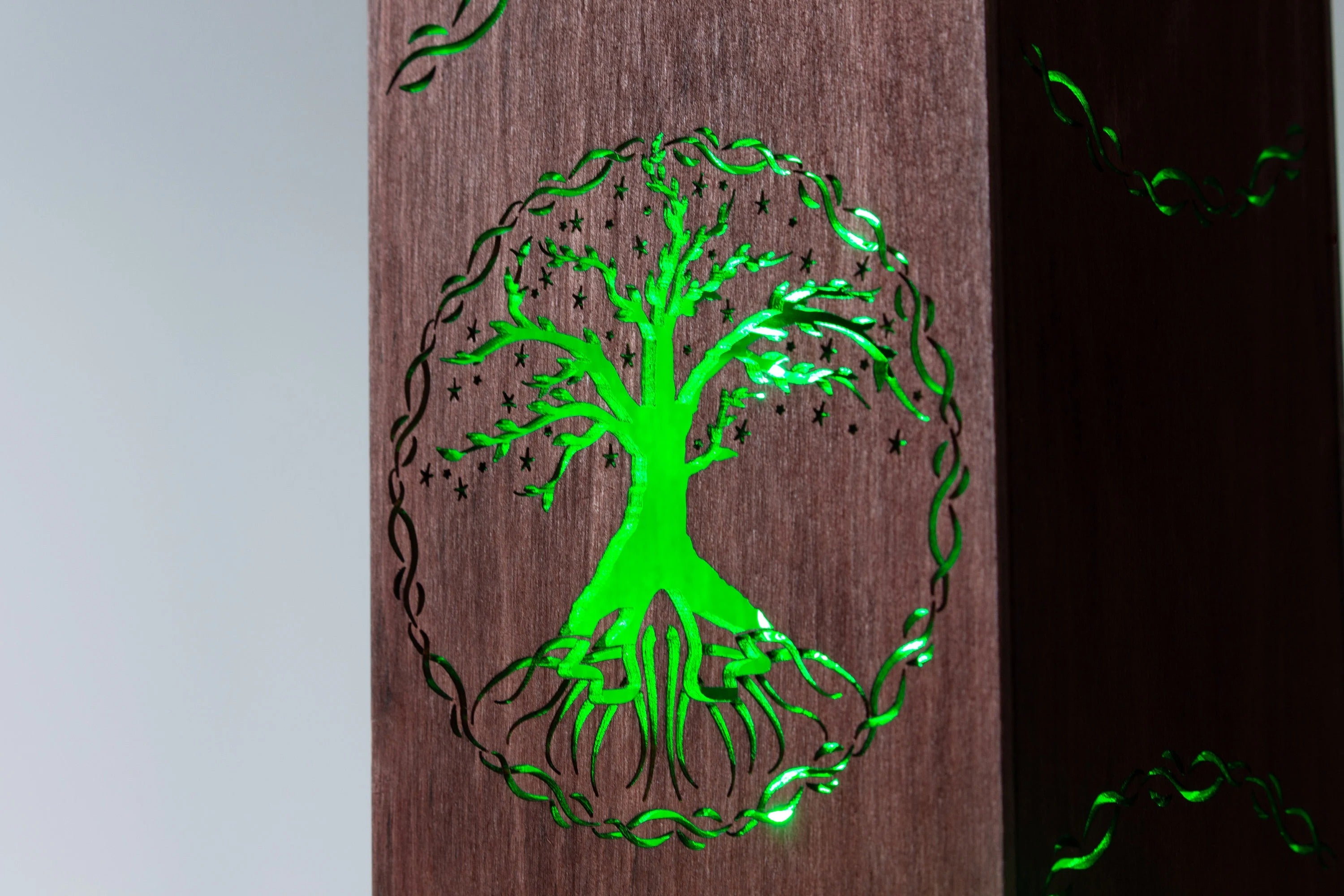 Yggdrasil Tree of Life LED Night Lamp – Nordic Viking Rune Desk Light